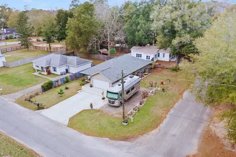 View/Area - 276 Elm Ave, Crestview, FL 32536 photo 3 of 7