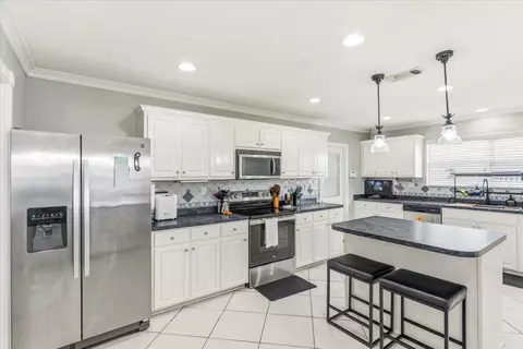 Kitchen - 2145 Hagood Loop, Crestview, FL 32536 photo 1 of 6