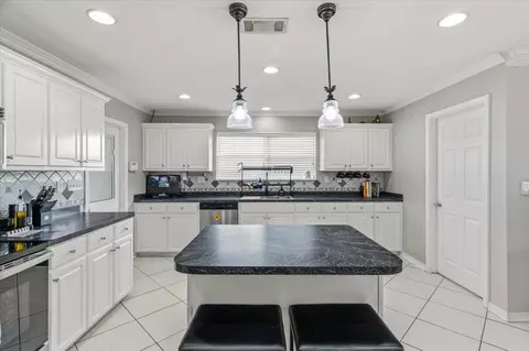 Kitchen - 2145 Hagood Loop, Crestview, FL 32536 photo 3 of 6