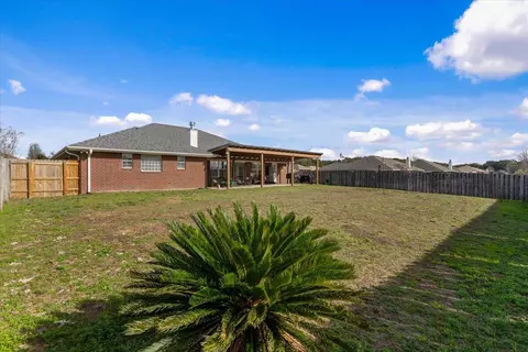 Exterior - 2145 Hagood Loop, Crestview, FL 32536 photo 7 of 8
