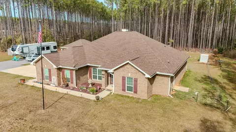 1836 Williams Rd, Defuniak Springs, FL 32433