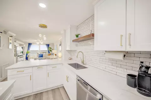 670 Nautilus Ct #202, Fort Walton Beach, FL 32548