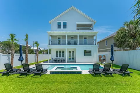 4550 Luke Ave, Destin, FL 32541
