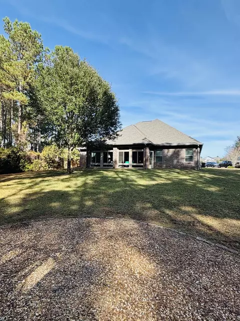 Exterior - 14 Lullaby Ln, Freeport, FL 32439 photo 3 of 4