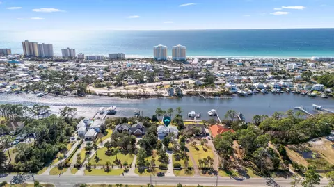 8127 N Lagoon Dr, Panama City Beach, FL 32408