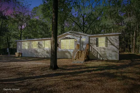 6108 Old River Rd, Baker, FL 32531