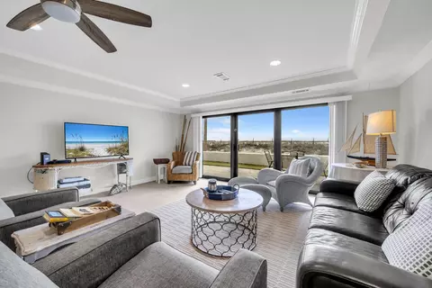 520 Gulf Shore Dr UNIT 104, Destin, FL 32541