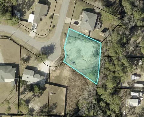 2518 Weeping Willow Ln, Navarre, FL 32566