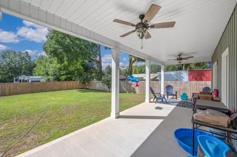 Exterior - 2930 Mccarty Ave, Crestview, FL 32539 photo 7 of 11