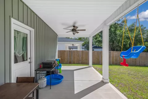 Exterior - 2930 Mccarty Ave, Crestview, FL 32539 photo 5 of 11
