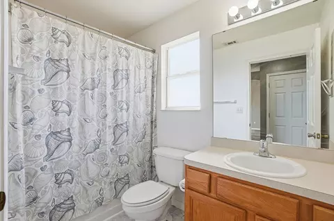 Bath - 209 Cabana Way, Crestview, FL 32536 photo 2 of 2