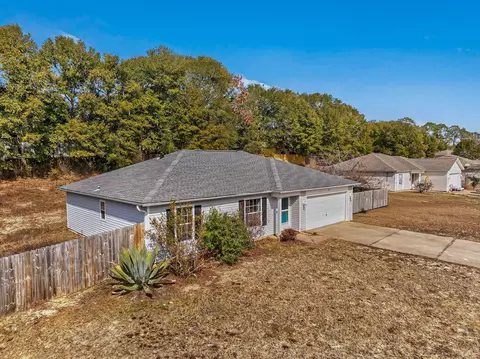 View/Area - 209 Cabana Way, Crestview, FL 32536 photo 4 of 5