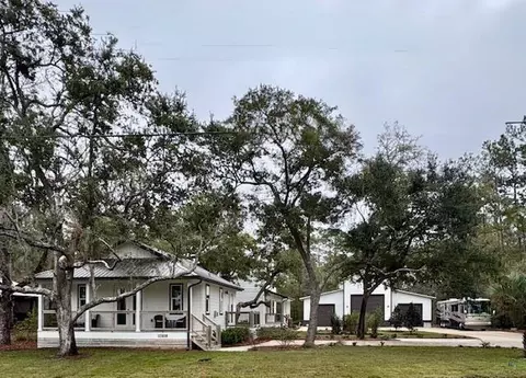 1763 Bay Grove Rd, Freeport, FL 32439