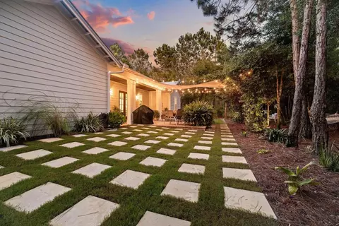 Exterior - 78 E Grizzly St, Freeport, FL 32439 photo 13 of 14