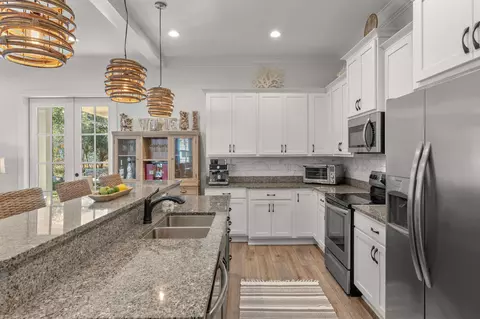 Kitchen - 78 E Grizzly St, Freeport, FL 32439 photo 3 of 4