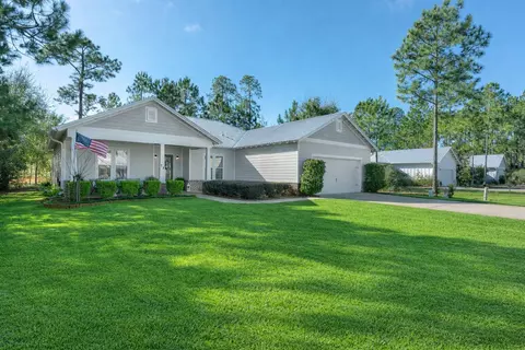 Exterior - 78 E Grizzly St, Freeport, FL 32439 photo 2 of 14