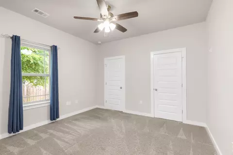 Bedroom - 6437 Amanda Ct, Crestview, FL 32536 photo 10 of 13