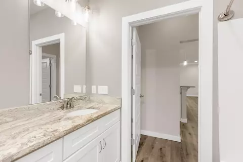 Bath - 6437 Amanda Ct, Crestview, FL 32536 photo 4 of 4