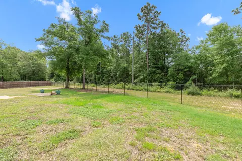 Exterior - 6437 Amanda Ct, Crestview, FL 32536 photo 8 of 9