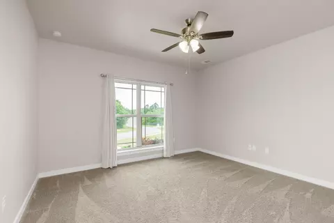 Bedroom - 6437 Amanda Ct, Crestview, FL 32536 photo 8 of 13