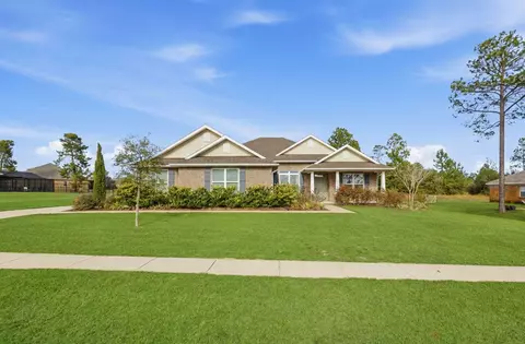 334 Tournament Ln, Freeport, FL 32439