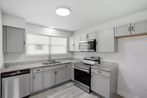 Kitchen - 1636 E 1st Ave, Crestview, FL 32539 photo 1 of 3