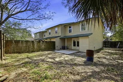 Exterior - 1636 E 1st Ave, Crestview, FL 32539 photo 10 of 12