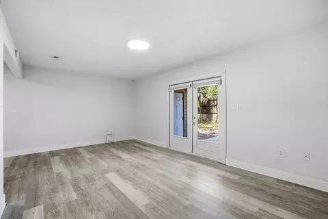 Living - 1636 E 1st Ave, Crestview, FL 32539 photo 5 of 5