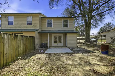 Exterior - 1636 E 1st Ave, Crestview, FL 32539 photo 9 of 12