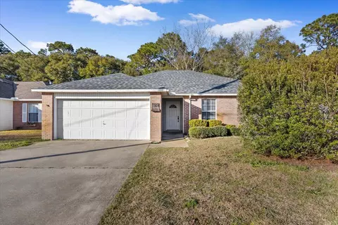 924 Emily Cir, Fort Walton Beach, FL 32547