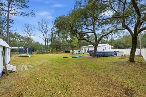 Exterior - 85 Marsh Dr, Freeport, FL 32439 photo 4 of 7