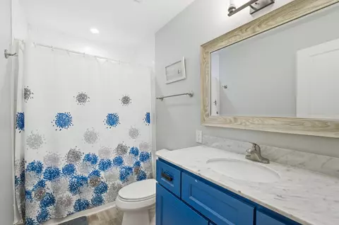 Bath - 85 Marsh Dr, Freeport, FL 32439 photo 3 of 3