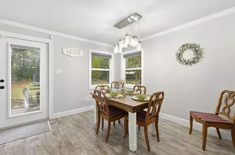 Dining - 85 Marsh Dr, Freeport, FL 32439 photo 1 of 1