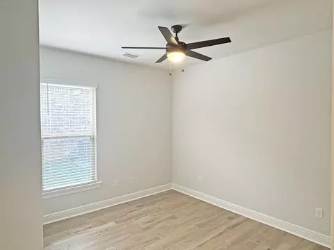 Bedroom - 275 E Tweet St, Freeport, FL 32439 photo 5 of 5