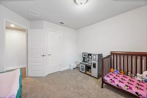 Bedroom - 109 Ridgeway Cir, Crestview, FL 32536 photo 2 of 2