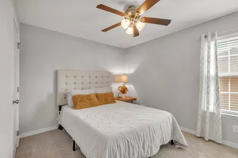 Bedroom - 503 Eisenhower Dr, Crestview, FL 32539 photo 6 of 11