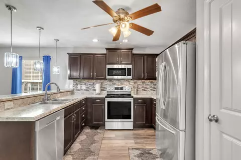 Kitchen - 503 Eisenhower Dr, Crestview, FL 32539 photo 2 of 4
