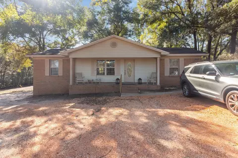 5283 Bob Sikes Rd, Defuniak Springs, FL 32435