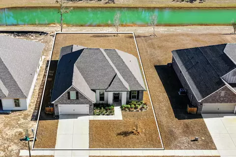 132 E Tweet St, Freeport, FL 32439