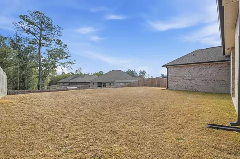 Exterior - 4631 Jayhawk Dr, Crestview, FL 32539 photo 5 of 13