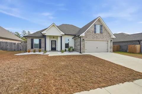 Exterior - 4631 Jayhawk Dr, Crestview, FL 32539 photo 10 of 13