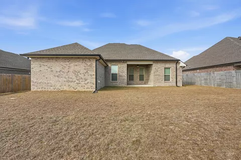 Exterior - 4631 Jayhawk Dr, Crestview, FL 32539 photo 3 of 13