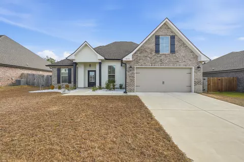 Exterior - 4631 Jayhawk Dr, Crestview, FL 32539 photo 11 of 13