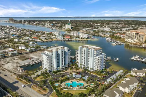 725 Gulf Shore Dr UNIT 201B, Destin, FL 32541