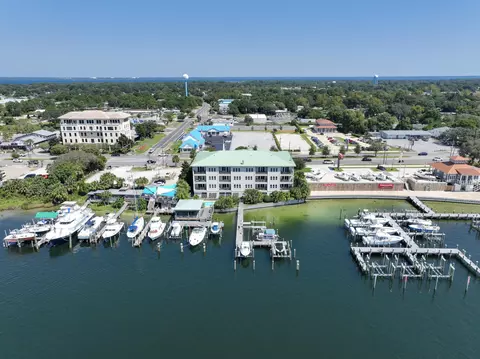 602 Harbor Blvd #301, Destin, FL 32541