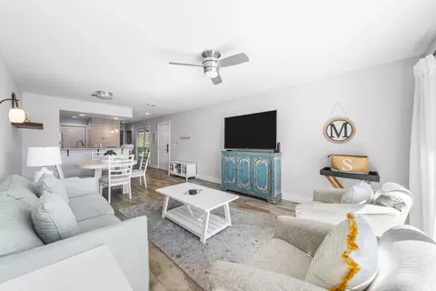 911 Harbour Pointe Ln #911, Miramar Beach, FL 32550