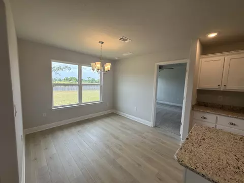 Dining - 6002 Crocket Cv, Crestview, FL 32539 photo 1 of 1
