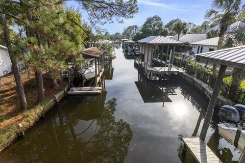 50 Buck Rd, Santa Rosa Beach, FL 32459