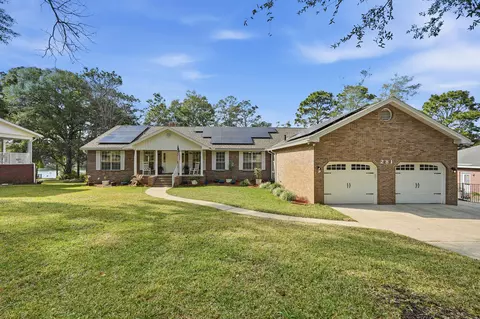 281 Wava Ave, Niceville, FL 32578