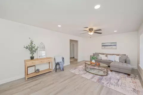 431 Andrew Dr, Valparaiso, FL 32580